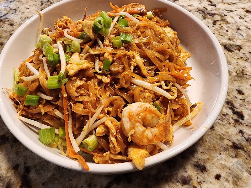Food and interior photo 2 at Red Lotus Thai Express in Papillion