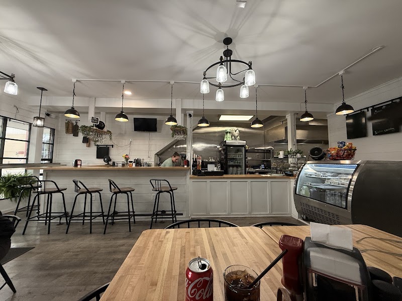 Food and interior photo 2 at Stonerail Market in Dover