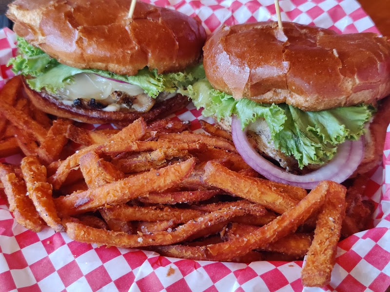 Food and interior photo 5 at Creekside Tavern in Payson
