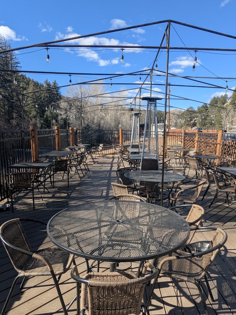 2 Dads Eatery and Taproom in Bailey