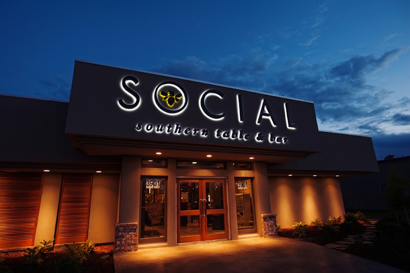 Social Southern Table & Bar in Lafayette