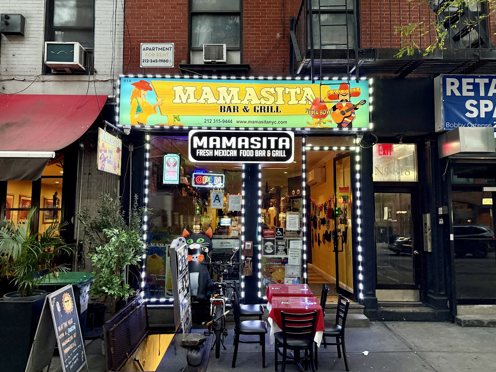Mamasita Bar & Grill in New York