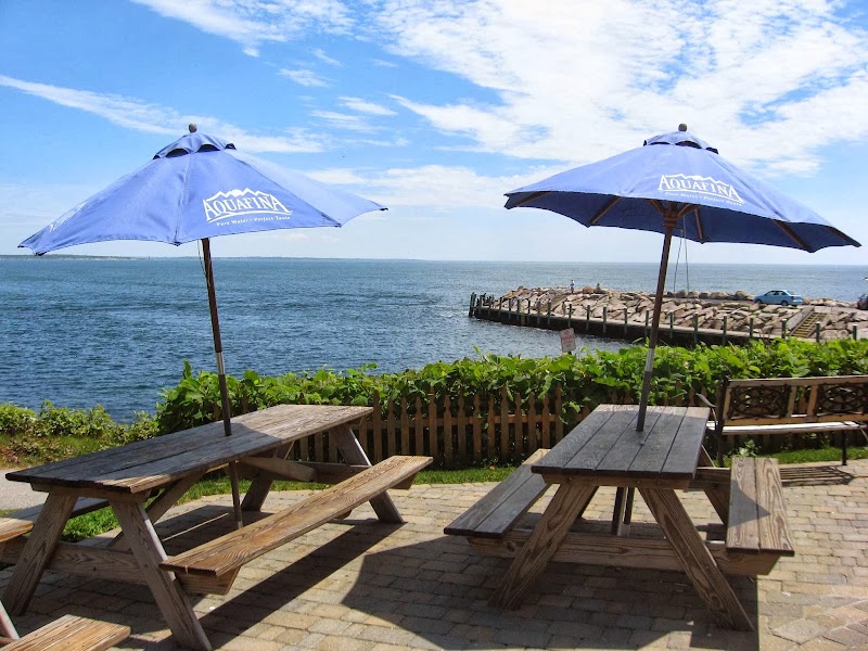 Monahan's Clam Shack by the Sea in Narragansett