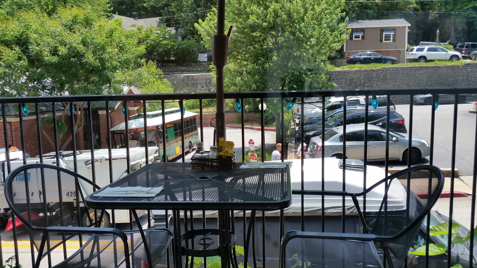 Local Flavor Cafe in Eureka Springs
