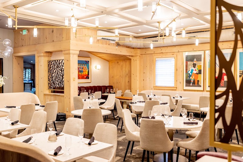 Vyne Restaurant & Bar in Middlebury