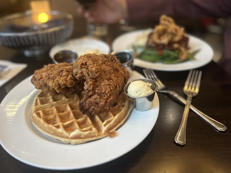 Food and interior photo 5 at Bubba in Des Moines