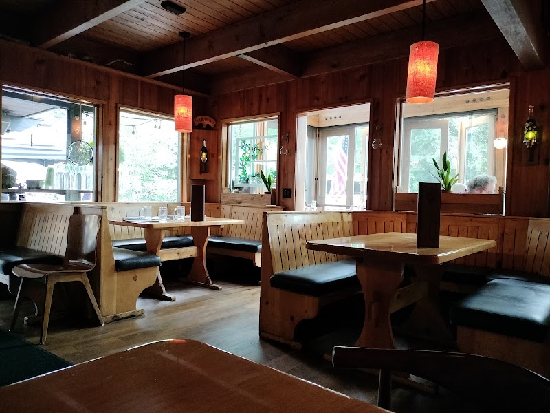 Food and interior photo 4 at Jack Sprat in Anchorage
