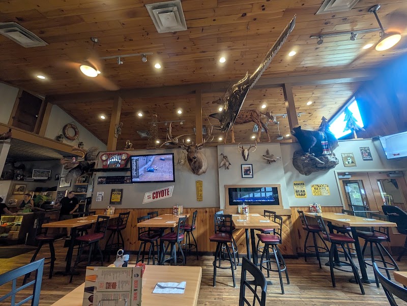 Food and interior photo 5 at Pier 87 in Williamsport