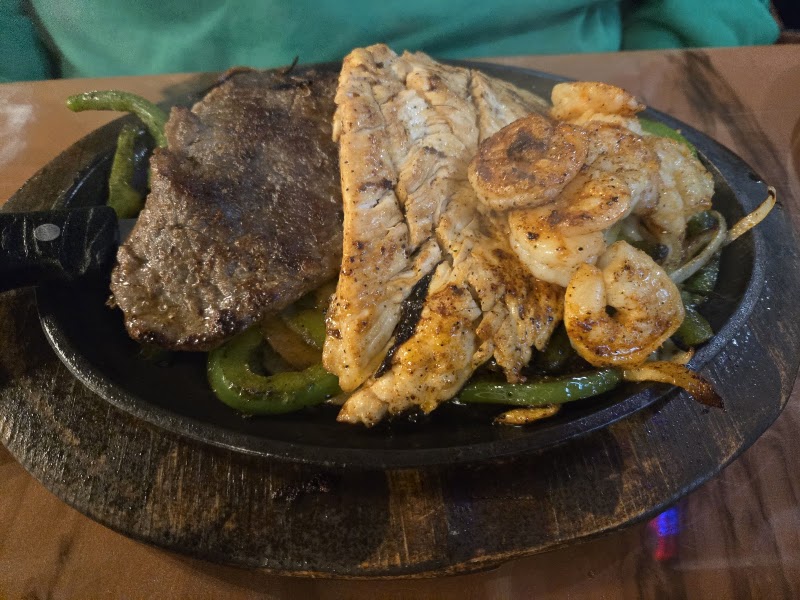 Food and interior photo 5 at Los Cabos Mexican Restaurant in Little Rock