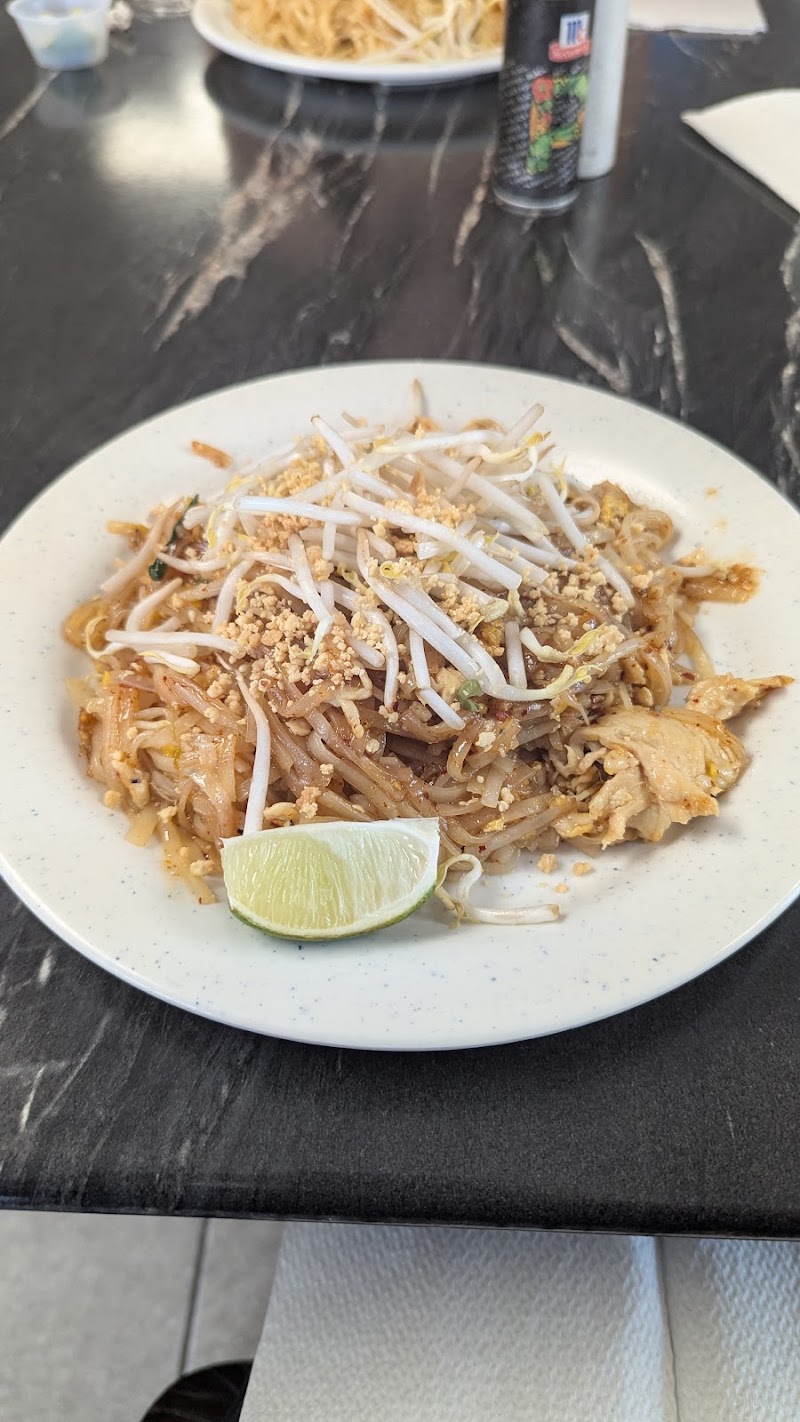 Food and interior photo 4 at Thai Lake Charles in Lake Charles