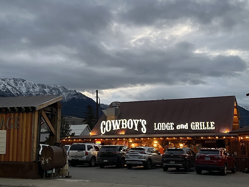Cowboy's Lodge and Grille in Gardiner