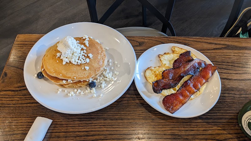 Food and interior photo 4 at Another Broken Egg Cafe in Lexington