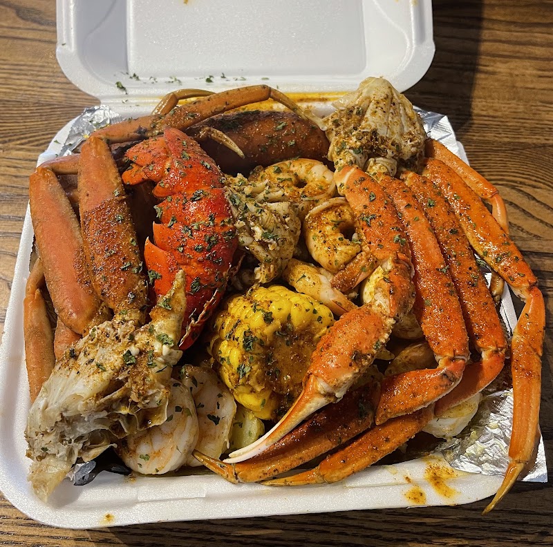 Food and interior photo 3 at Krustaceans Seafood in Nashville