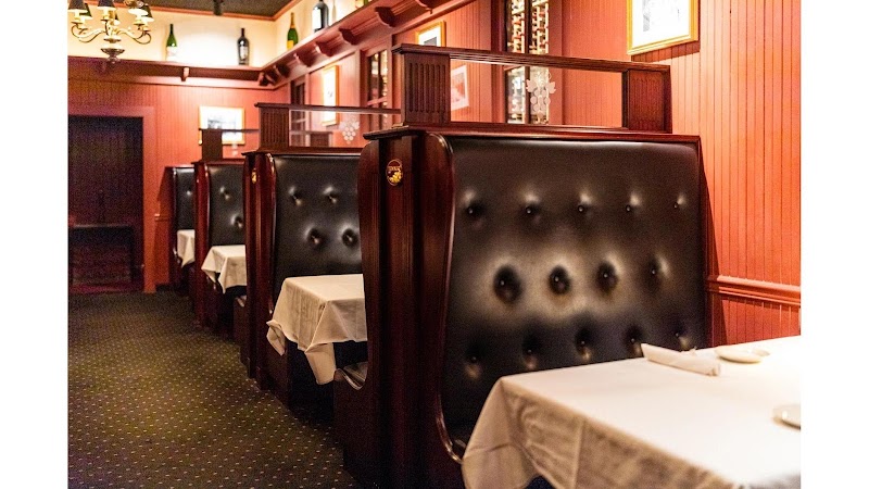 Lewnes' Steakhouse in Annapolis