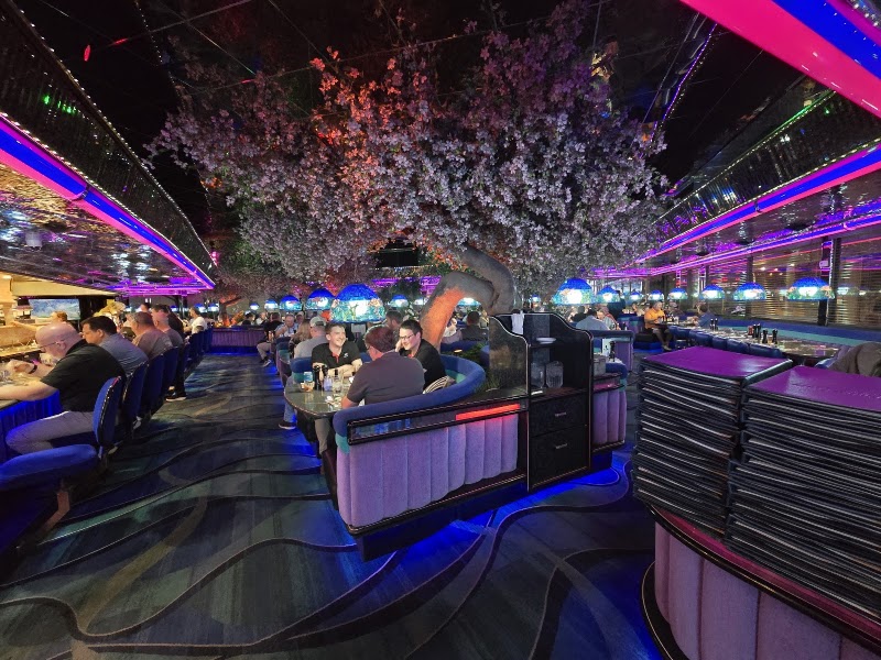 Food and interior photo 3 at Peppermill Restaurant and Fireside Lounge in Las Vegas