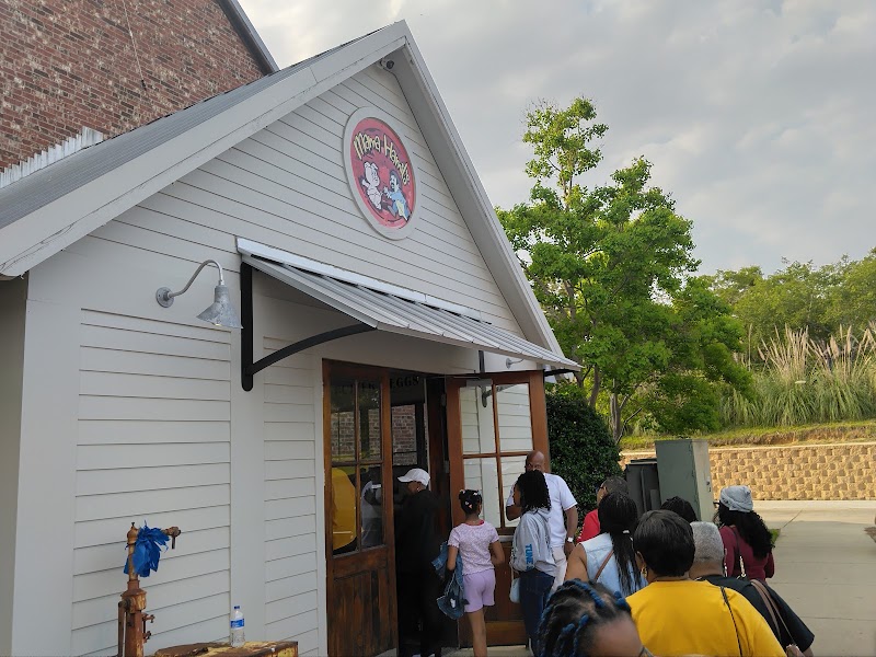 Mama Hamil's Southern Cookin' and Bar B Que Buffet in Madison