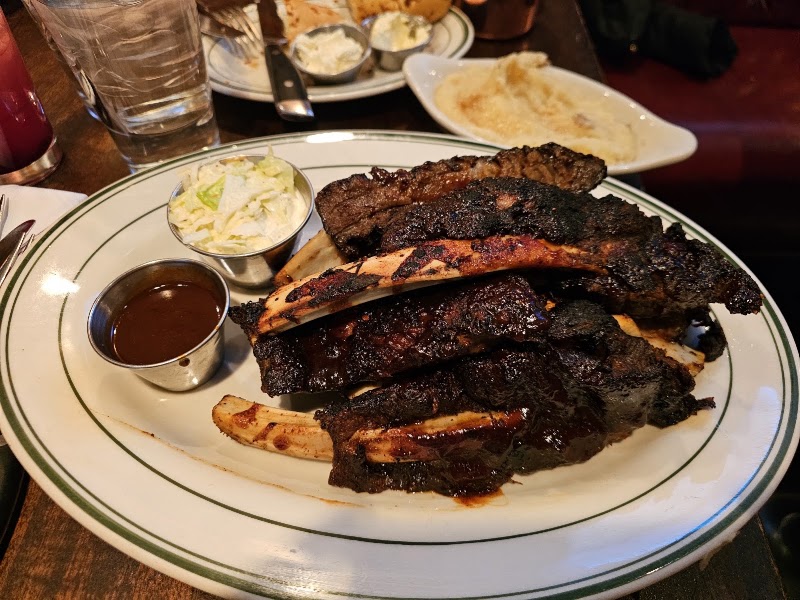 Food and interior photo 3 at L. Woods Tap & Pine Lodge in Lincolnwood