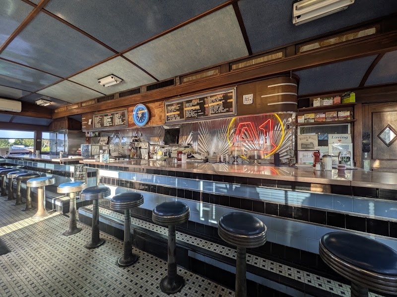 Food and interior photo 2 at A1 Diner in Gardiner