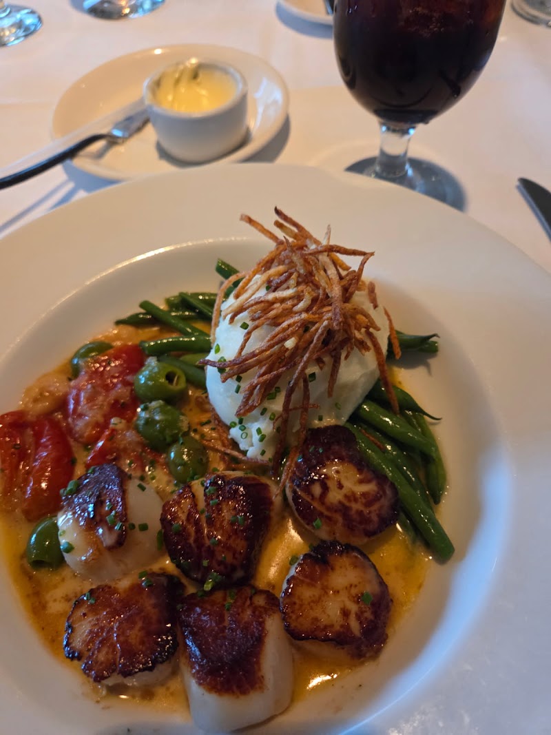 Food and interior photo 5 at Kincaid Grill in Anchorage
