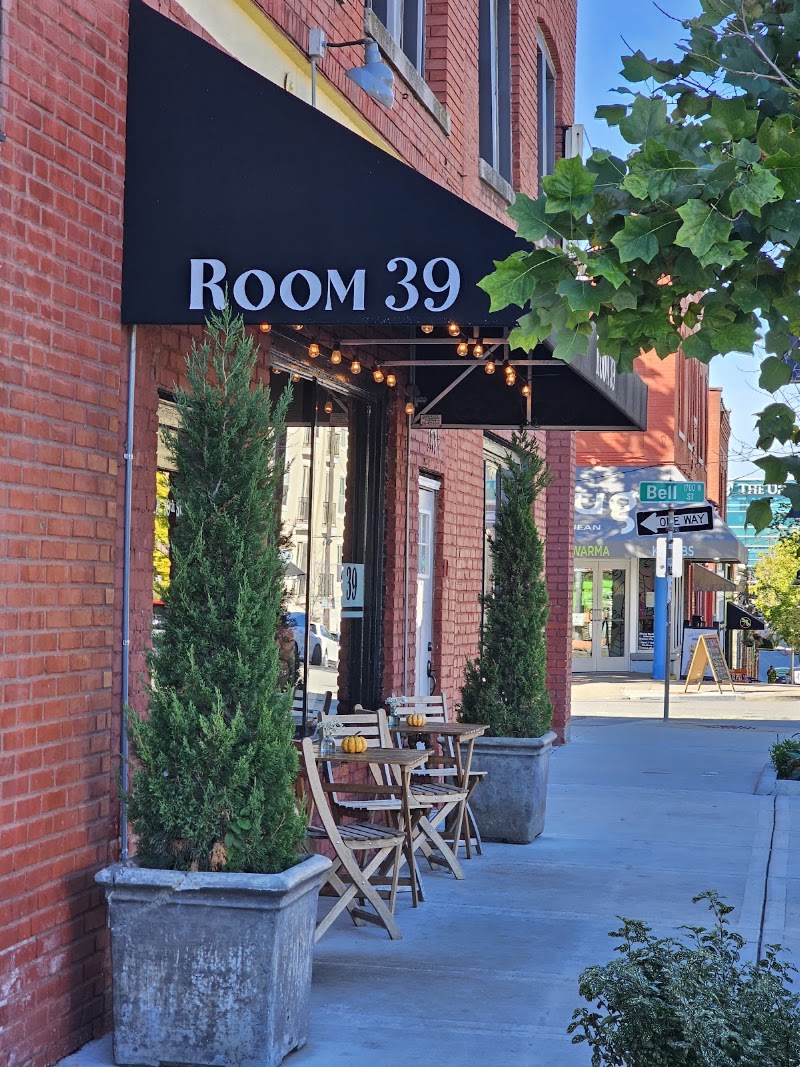 Food and interior photo 4 at Room 39 in Kansas City