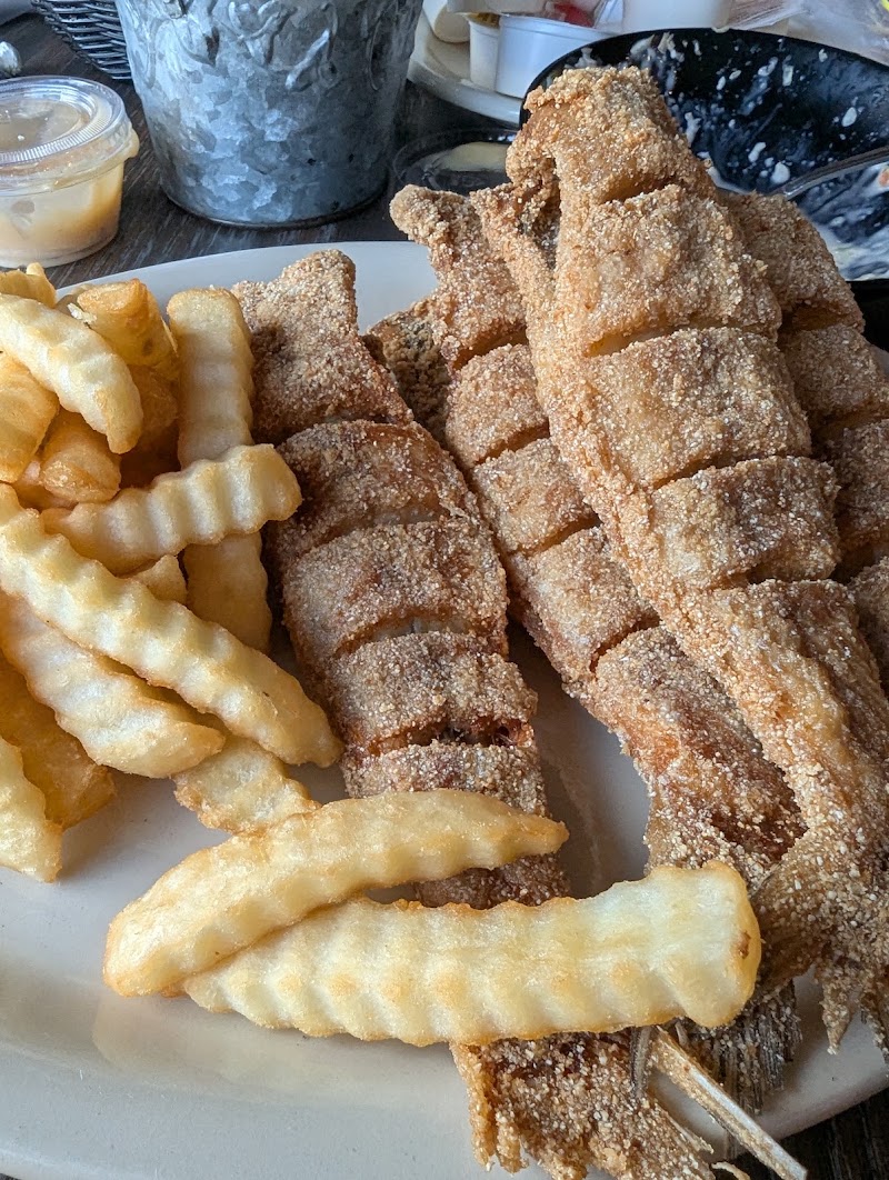 Food and interior photo 2 at Hagy's Catfish Hotel Restaurant in Shiloh