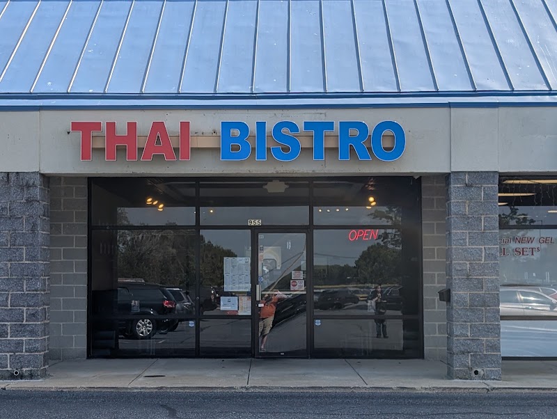 Food and interior photo 2 at Bangkok Thai Bistro in Milford