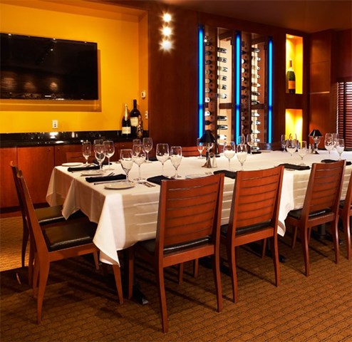 Mitchell's Ocean Club in Columbus